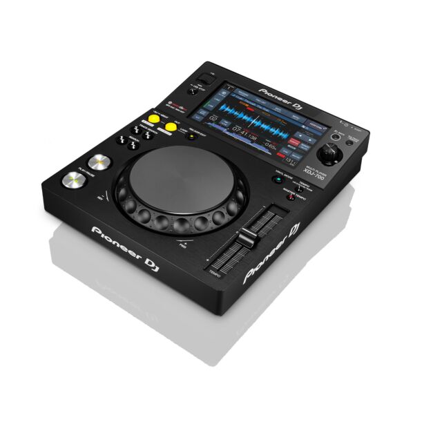  Pioneer XDJ-700 